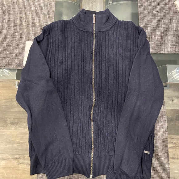 Hugo Boss Sweater - Picture 1 of 4